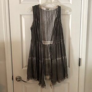 Very unique piece! Mint condition! Size Large